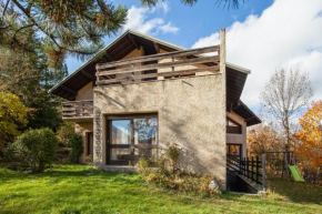 Chalet confortable à Briançon avec vue sur montagne